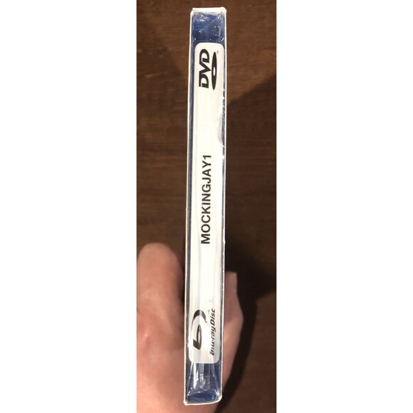 The Hunger Games: Mockingjay, Part 1 (Blu-ray/DVD, 2015, 2-Disc Set) Slipcover - Picture 4 of 10